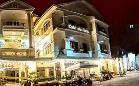 Khách Sạn Le petit Paris